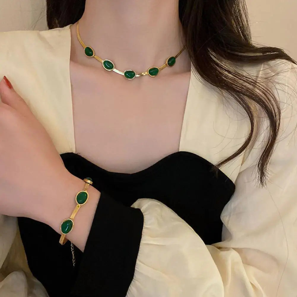 Radiant Oval Green Crystal Pendant Necklace Set With Bracelet